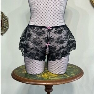 2007 Victoria's Secret Sexy Little Things Black Lace Sample Shorts